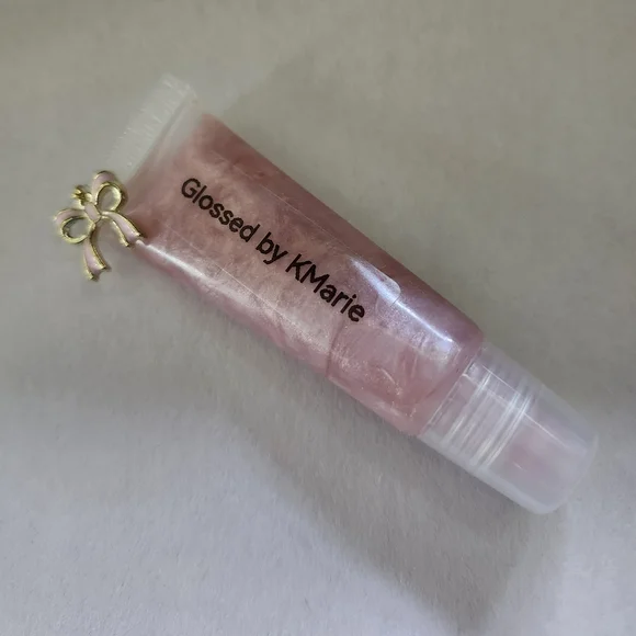 Shimmering Pink Lip Gloss By KMarie 5ml - Picture 1 of 2